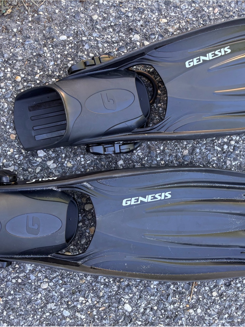 Genesis Flow Black Snorkel/Swim Fins - Adjustable Open Heel